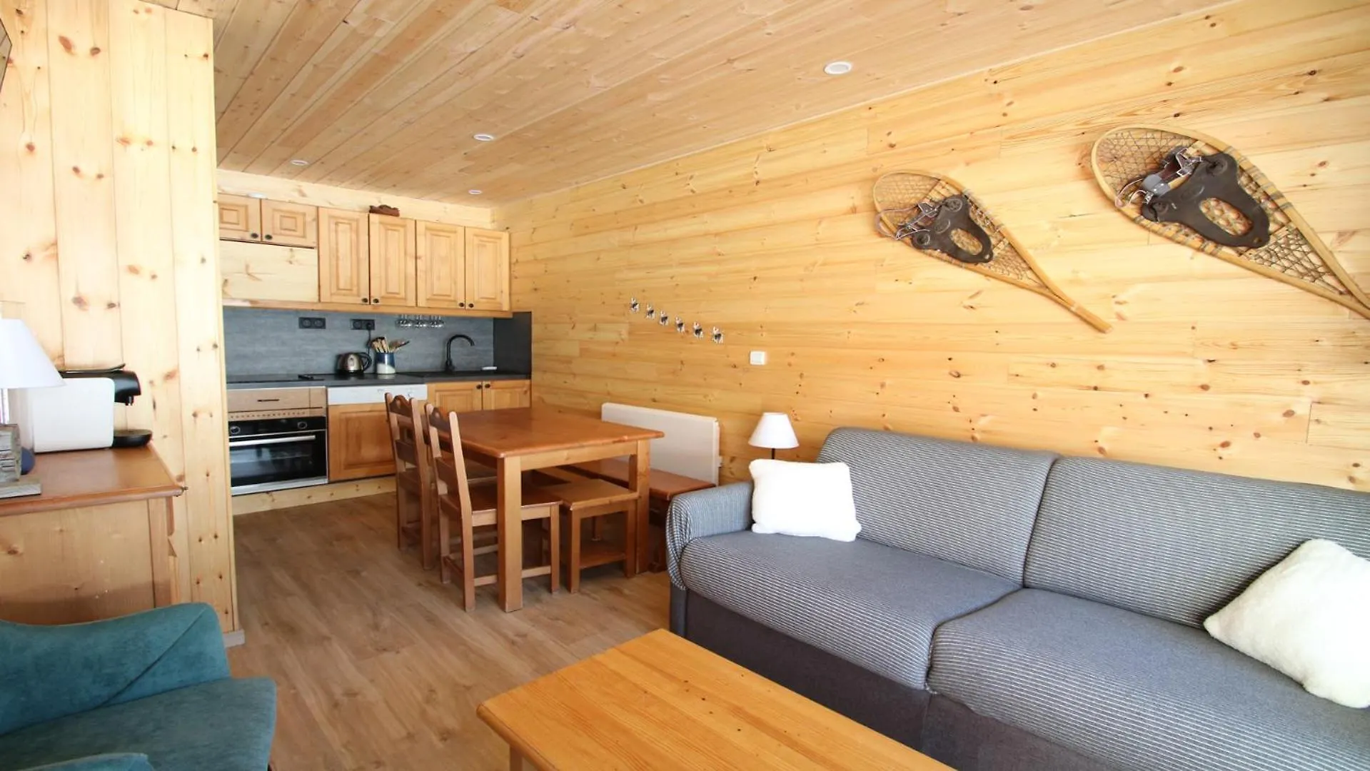 Apartment Soleil Des Ecrins Puy Saint Vincent 1800 Appart 4 Pers Refait Neuf Puy-Saint-Vincent