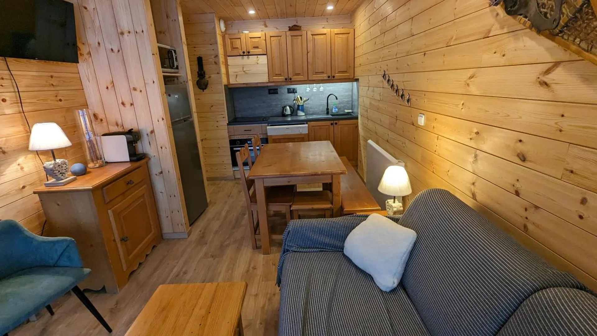 Apartment Soleil Des Ecrins Puy Saint Vincent 1800 Appart 4 Pers Refait Neuf Puy-Saint-Vincent